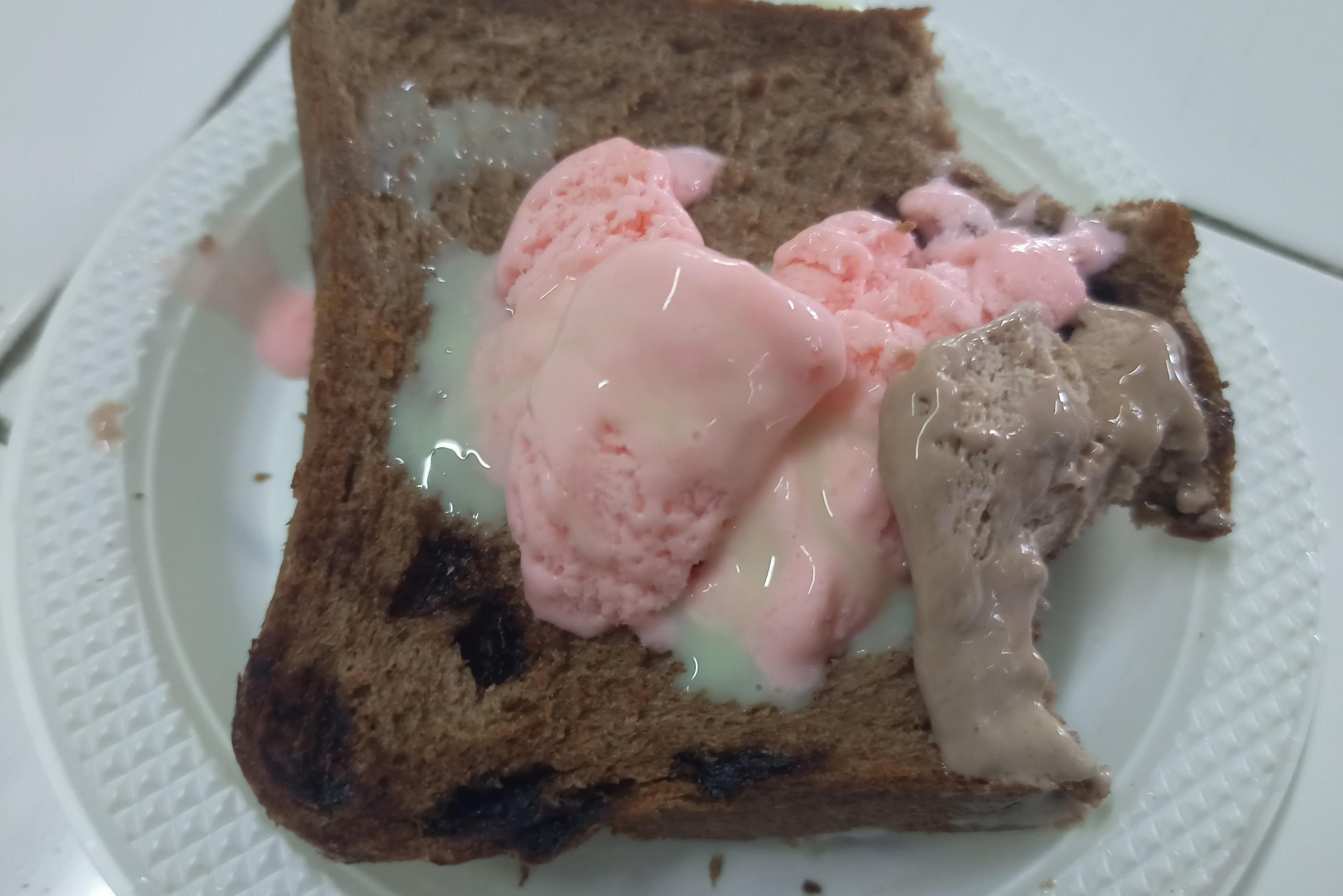 Eskrim berbagai rasa